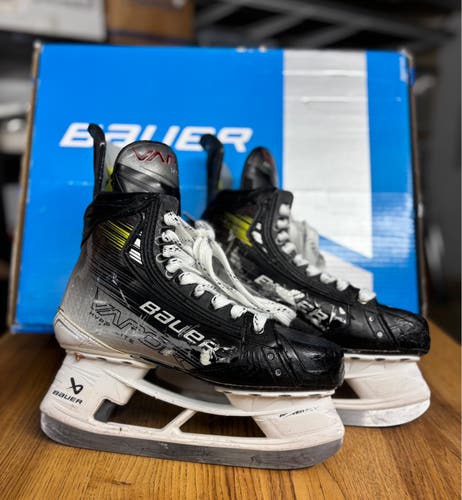 Bauer Vapor Hyperlite 2 Hockey Skates - Senior 6 / Fit 1 (Excellent Condition)