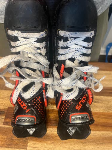 2023 True HZRDUS 7x Hockey Skates Regular Width Size 4.5 (Used)