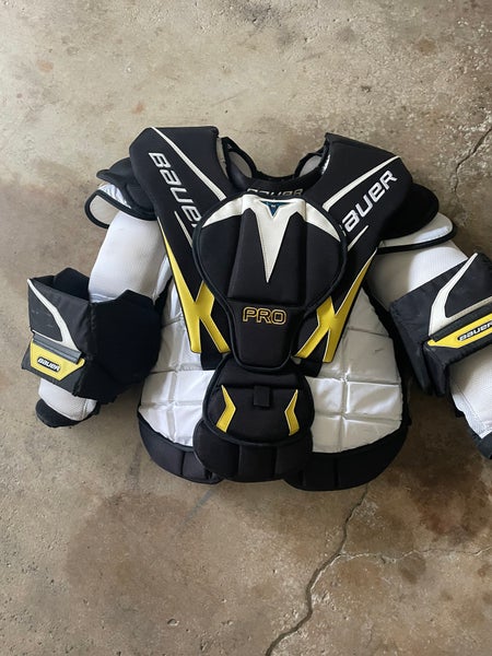 XL Bauer Pro Series Goalie Chest Protector (Used)
