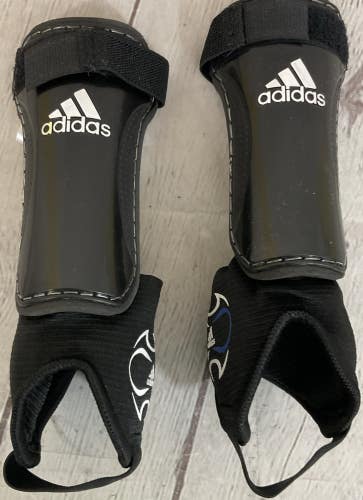 Adidas Club Pro Soccer Open Toed Shin Guard Padded Dual Sided Ankle Protection