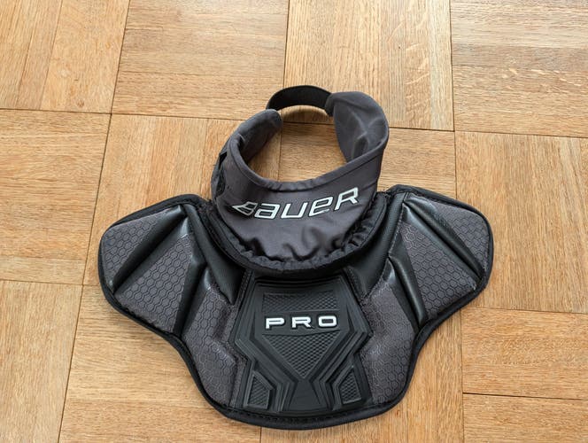 Used! Bauer Junior Pro Goalie Neck Guard w/Cut Protection
