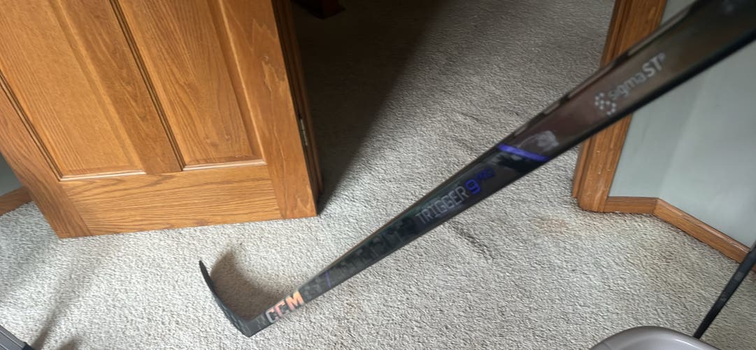 Senior CCM Ribcor Trigger 9 Pro Left Hand Hockey Stick P29 85 Flex (New)
