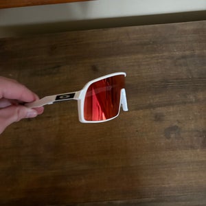 Unisex One Size Fits All Oakley Sutro Sunglasses (Used)