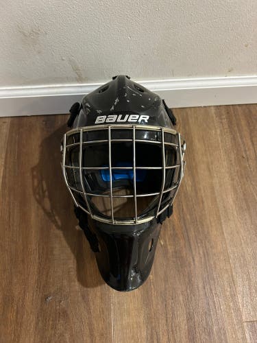 Senior Medium Bauer NME 8 Goalie Mask (Used)
