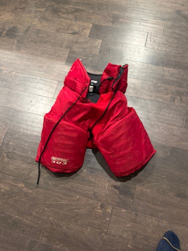 Men's Junior Large TPS 303 Hockey Pants (Used)