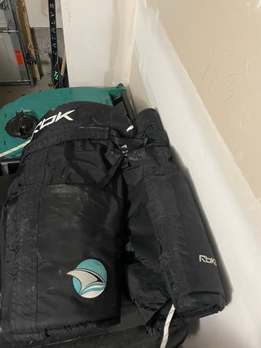 Men's Senior XL Reebok MHP520S SP Hockey Pants Pro Stock (Used)