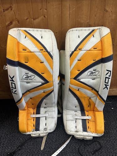 32" Reebok Premier Goalie Leg Pads (Used)