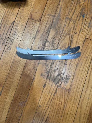 Bauer Fly-Ti 272 mm (Used)