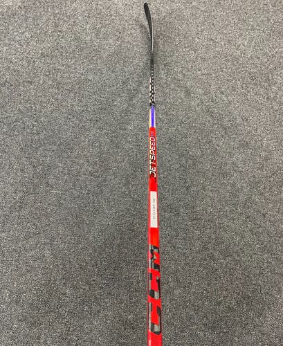 CCM JetSpeed FT7 Intermediate Right Handed Hockey Stick P28 55 Flex (New)