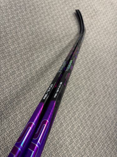 Senior Bauer Nexus Tracer Right Handed Hockey Stick P28 70 Flex (New)