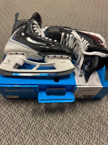 Bauer Vapor Flylite Hockey Skates 10 (New) Fit 2