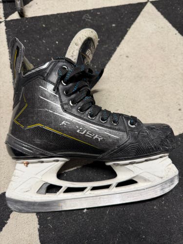 Black/Yellow 2024 Bauer Supreme M40 Hockey Skates Regular Width Size 5.5 (Used)