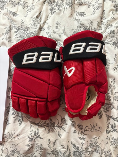 Jack Hughes New Jersey Devils Bauer Vapor Hyperlite Pro Stock Gloves Game Used