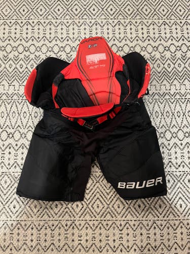 Senior Medium Bauer Vapor 2X Pro Hockey Pants (Used)