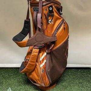 Used Sun Mountain 4.5 14-way Golf Stand Bag Tan/Brown w/ Rainhood