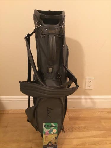 Titleist Links Legend Stand Golf Bag with 4-way Dividers (No Rain Cover)