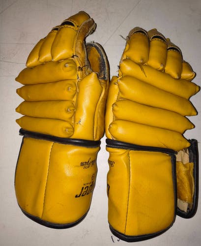 Classic vintage Cooper/ Cooper-Weeks player glove and shin pads.