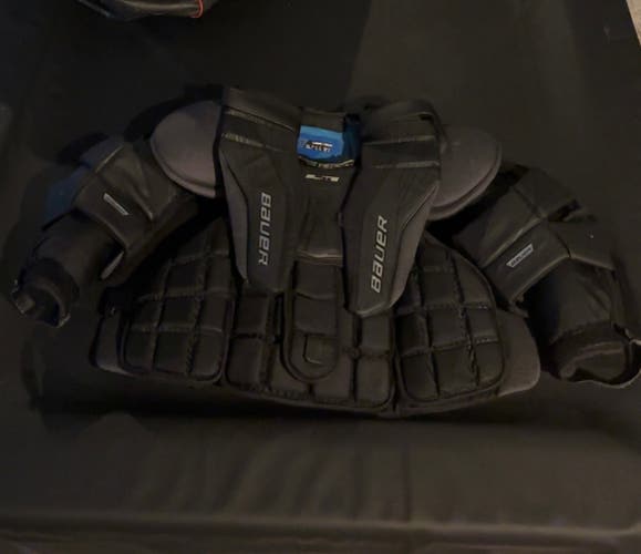 Large Bauer Elite Goalie Chest Protector (Used)