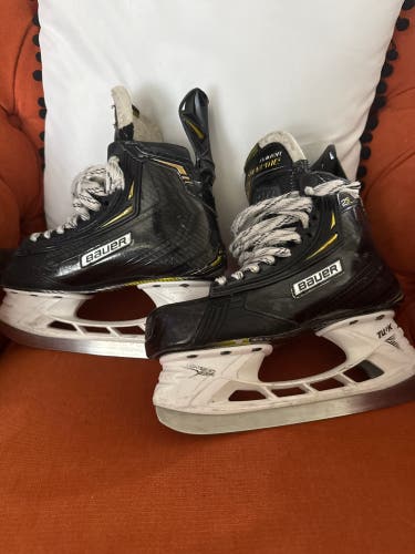 Bauer Supreme 2S Pro size 4.5D - Low Miles