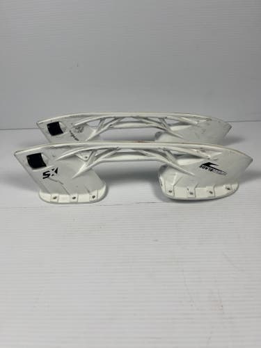 Used CCM Speedblade XS 271 mm Hockey Skate Holders - Pair