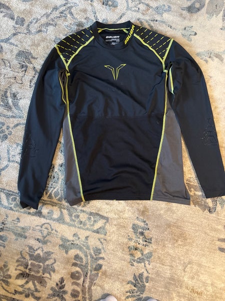 Black Medium Kids Unisex Bauer Compression (Used)