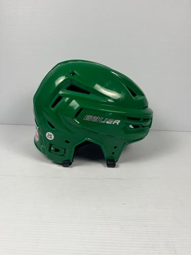Used Medium Bauer Re-Akt 155 Hockey Helmet - Green