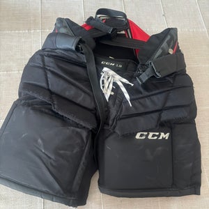 Intermediate Large CCM 1.9 Hockey Goalie Pants (Used)