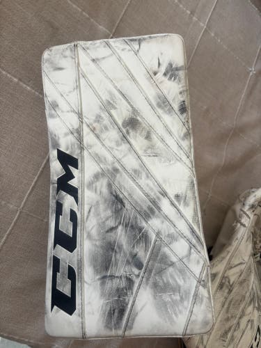 CCM Extreme Flex 5.9 Regular Pro Stock (Used)