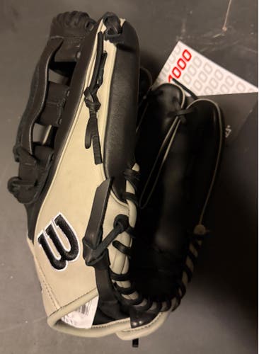 2024 Wilson A1000 RH Outfield Baseball Glove 12.5" (New) 1750 Pattern. Mookie Betts