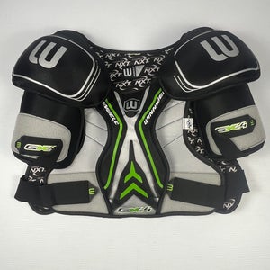 Like New Senior Large Winnwell GX-4 Hockey Shoulder Pads