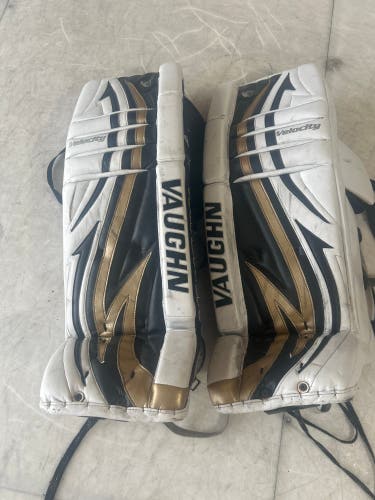 35" Velocity Vaughn Velocity V6 Pro Goalie Leg Pads Pro Stock (Used)