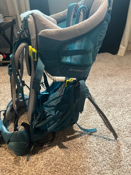 Green Adult Unisex Large/Extra Large Deuter Backpack (Used)