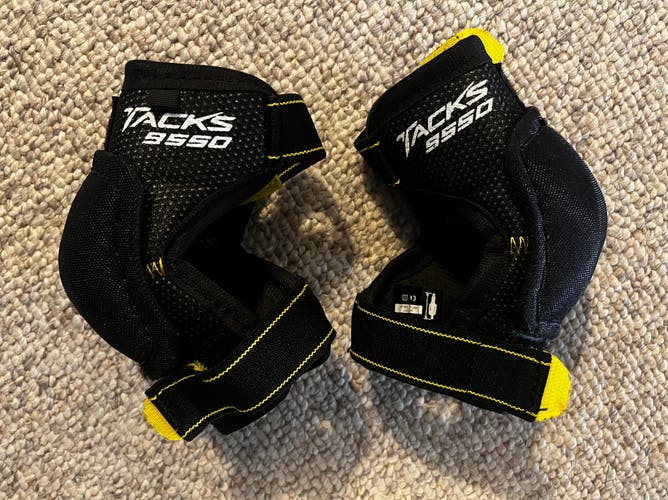 Used CCM TACKS 9550 Youth Elbow Pads Small