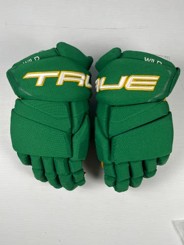New 14” True Catalyst 9x Pro Stock Hockey Gloves - Green/Gold/White