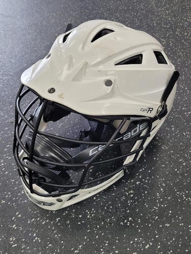 Used Cascade CPVR Lacrosse Helmet White XS 11849-S000038139
