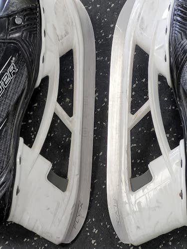 Used Bauer M50 PRO Junior Hockey Skate Junior 03 11849-S000038141
