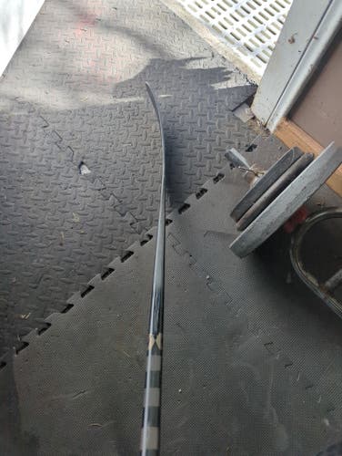 Senior Custom Extra Lite Right Handed Hockey Stick W71 77 Flex Pro Stock (Used)