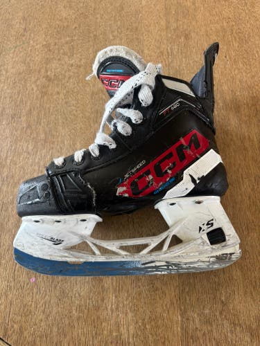2023 CCM JetSpeed FT680 Hockey Skates Regular Width Size 2 (Used)