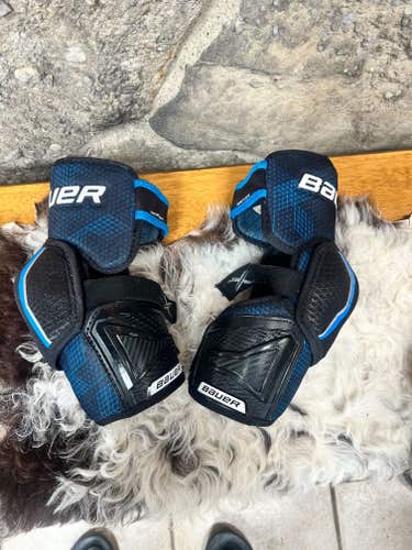 Senior Medium Bauer Elbow Pads (Used)