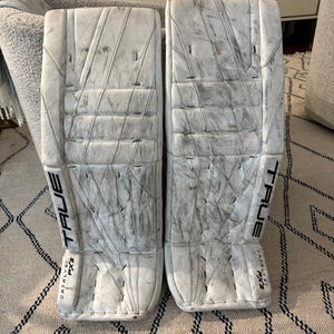 31" True Catalyst PX3 Goalie Leg Pads (Used)