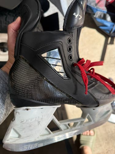 True Pro Custom Hockey Skates 7.5 (Used)