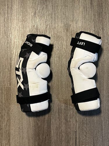 Medium Youth STX Stallion 75 Arm Pads (Used)