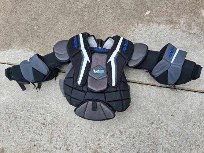 Intermediate Large Vaughn Velocity V9 XFP Goalie Chest Protector (Used)