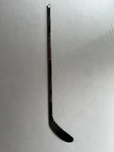 New 75 Flex T28M Senior True Hzrdus Smoke Right Hand Pro Stock Stick