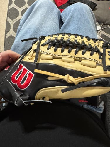 Wilson A2000 RH Infield Baseball Glove 11.75" (New)