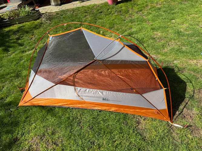 REI quarter dome sl1