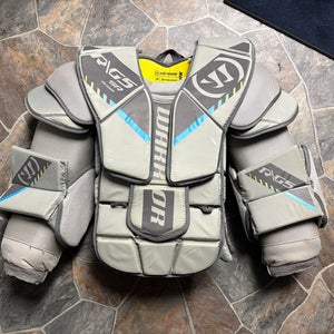 Warrior Ritual G5 Goalie Chest Protector Senior Medium (Used)