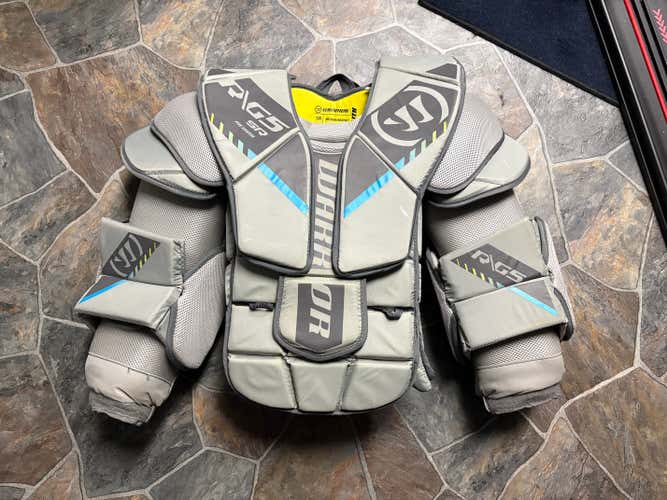 Warrior Ritual G5 Goalie Chest Protector Senior Medium (Used)