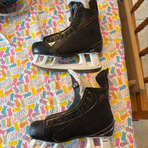 Graf PeakSpeed PK4400 Hockey Skates Regular Width Size 5.5 (Used)