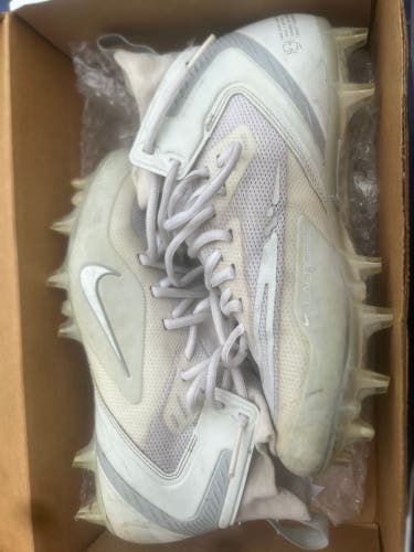 White Men's Size M 7.0 (W 8.0) Adult Nike Alpha Huarache 8 Elite High Top Molded Cleats (Used)